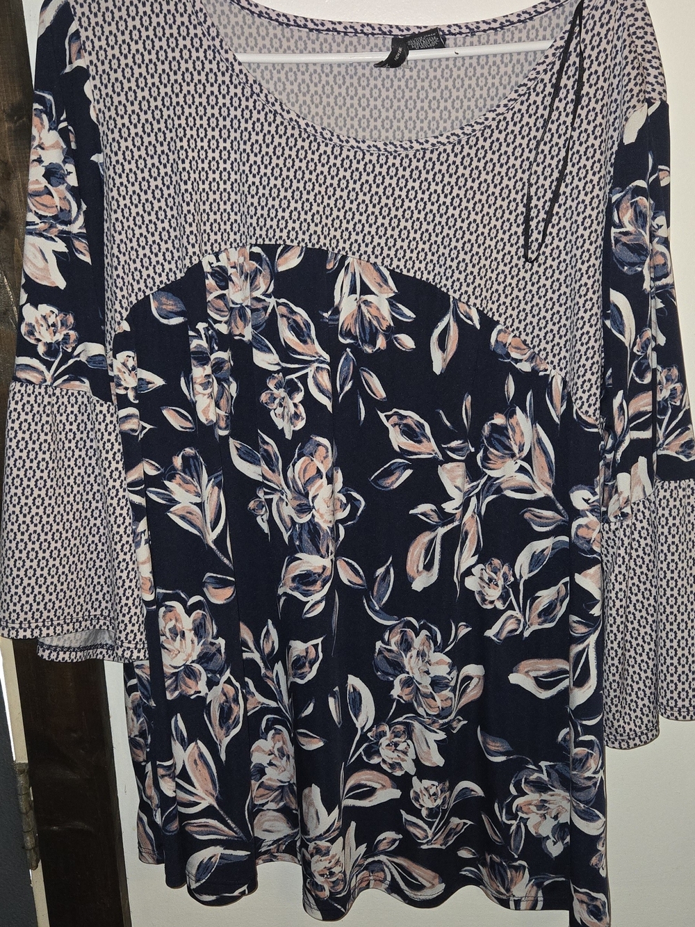 new directions Navy Floral Mixed-Print Scoop Neck Tunic with Blush Accents